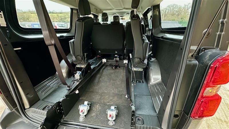 Citroen e-SpaceTourer image 5